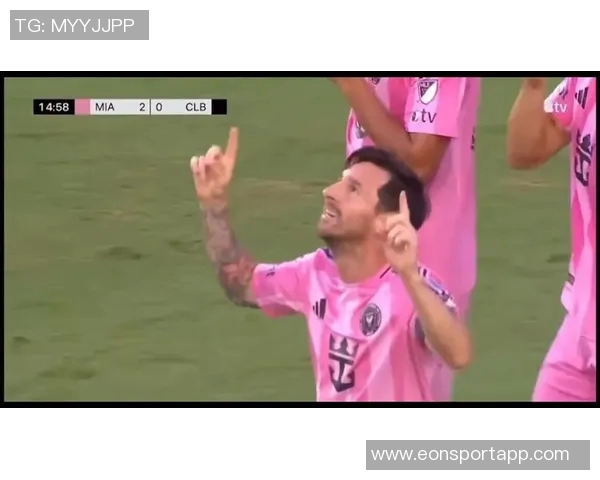 布斯克茨精准直塞助攻梅西单刀机会遗憾打偏错失良机