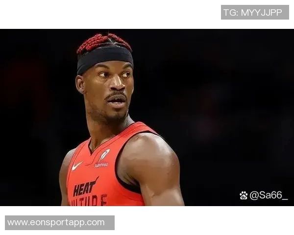 巴特勒强势突破篮下完成折叠打进并造成对手犯规精彩瞬间 巴特勒强势突破篮下完成折叠打进并造成对手犯规精彩瞬间